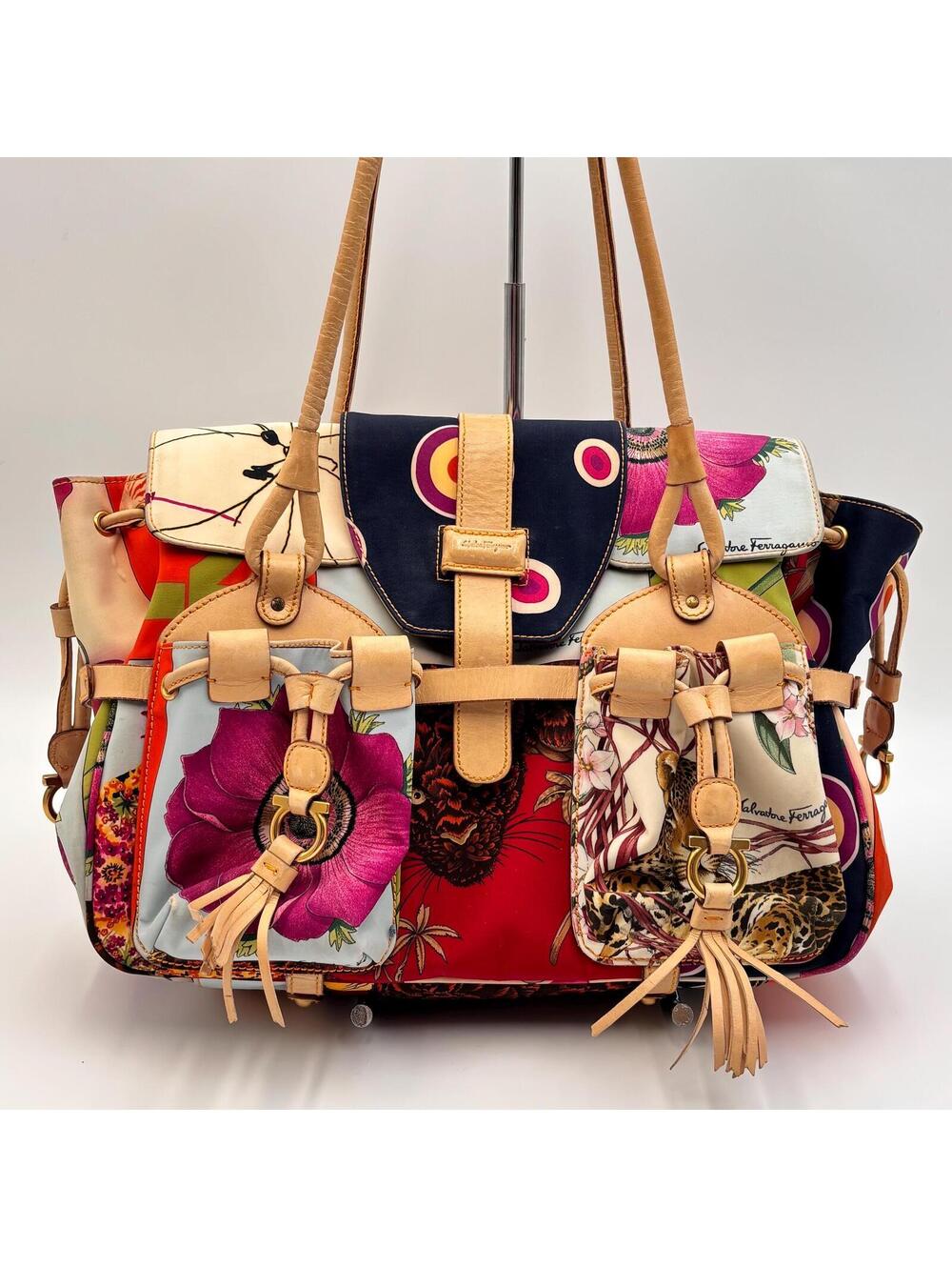 Salvatore Ferragamo Floral Print Multi Pocket Tote Bag - Picture 2 of 11